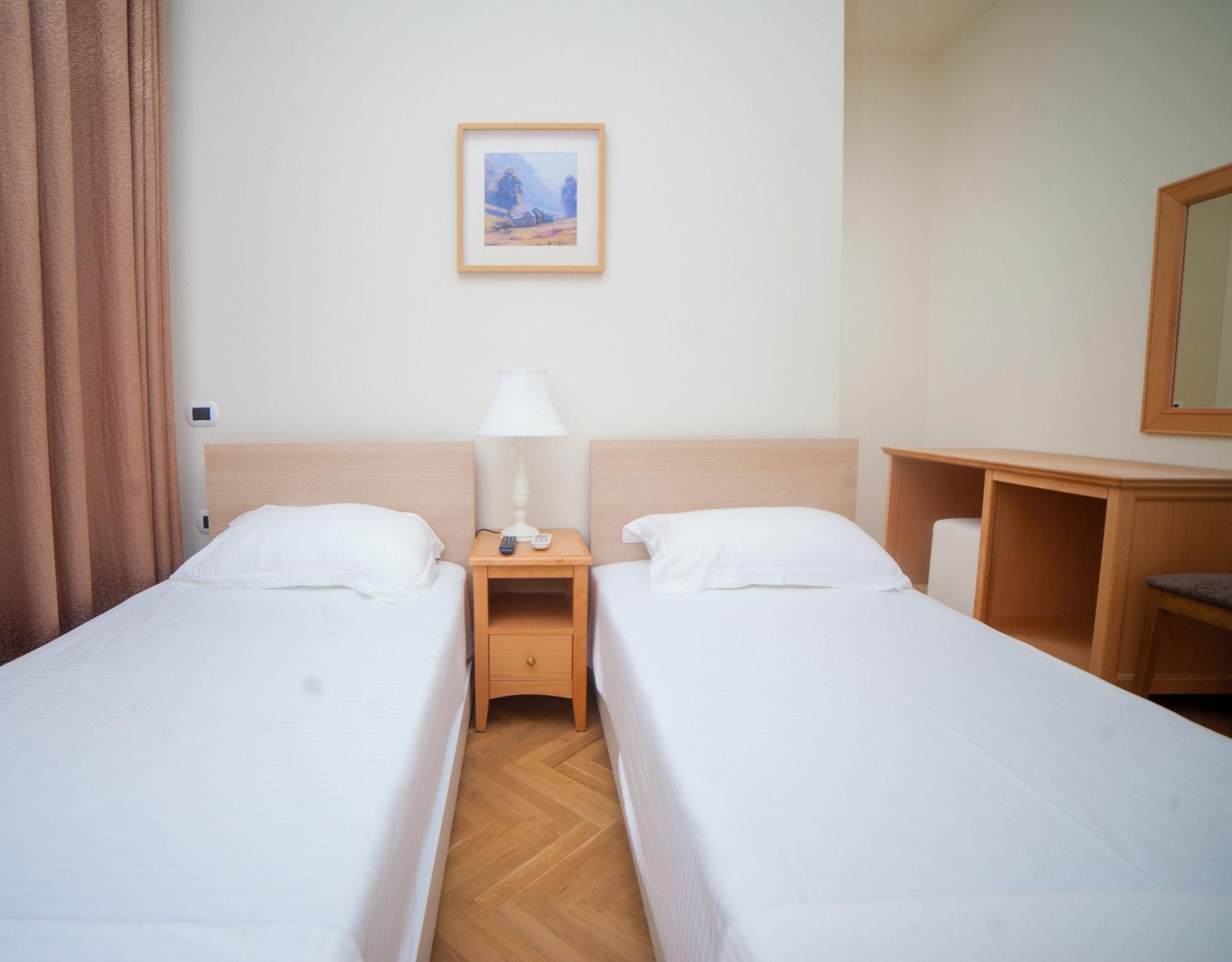 Le Palazzine Hotel Vlorë Εξωτερικό φωτογραφία