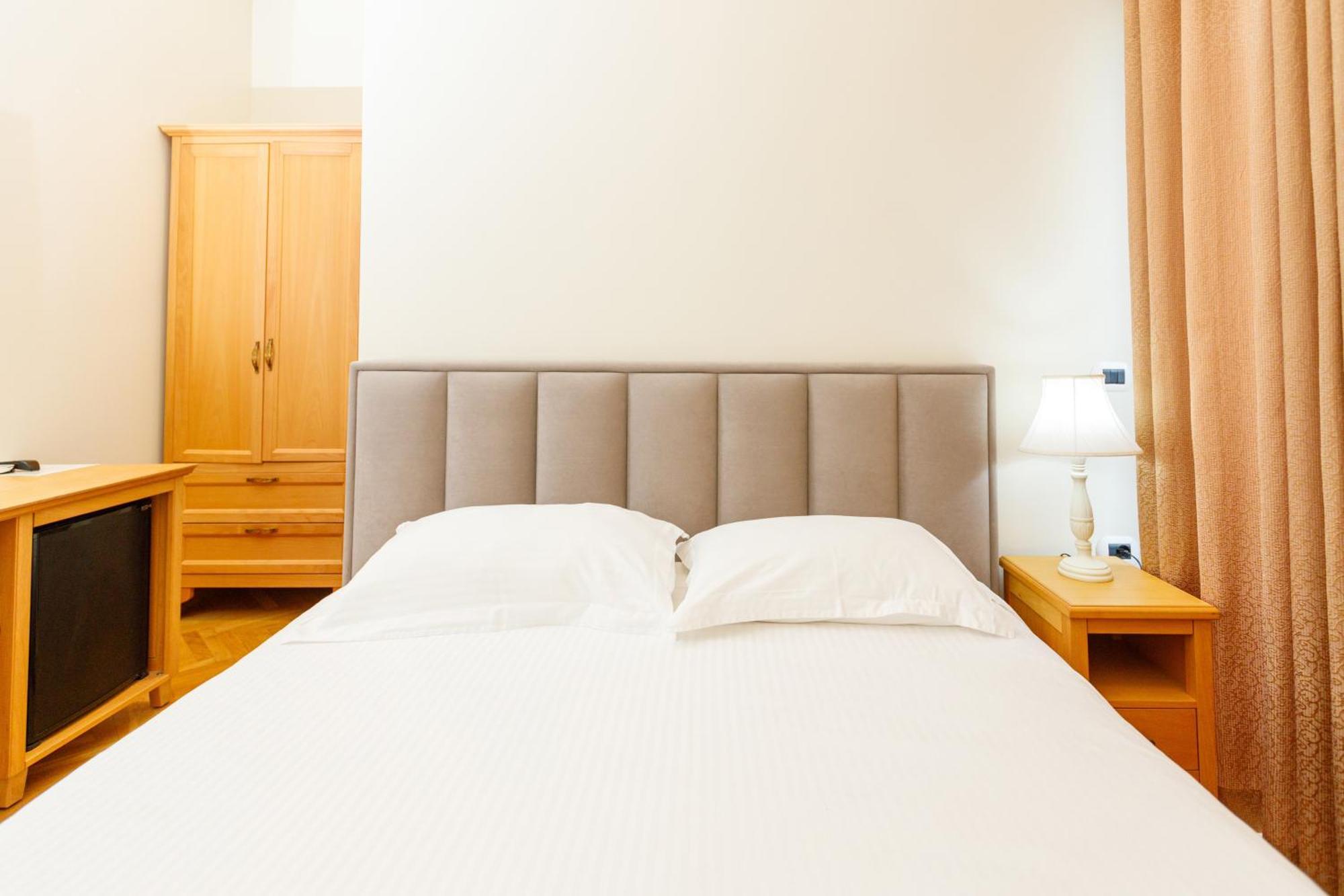 Le Palazzine Hotel Vlorë Εξωτερικό φωτογραφία